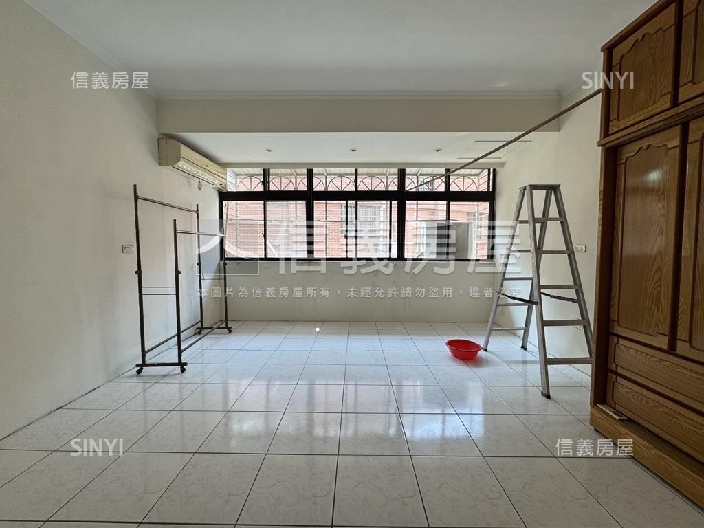 龍潭山水優美透天房屋室內格局與周邊環境