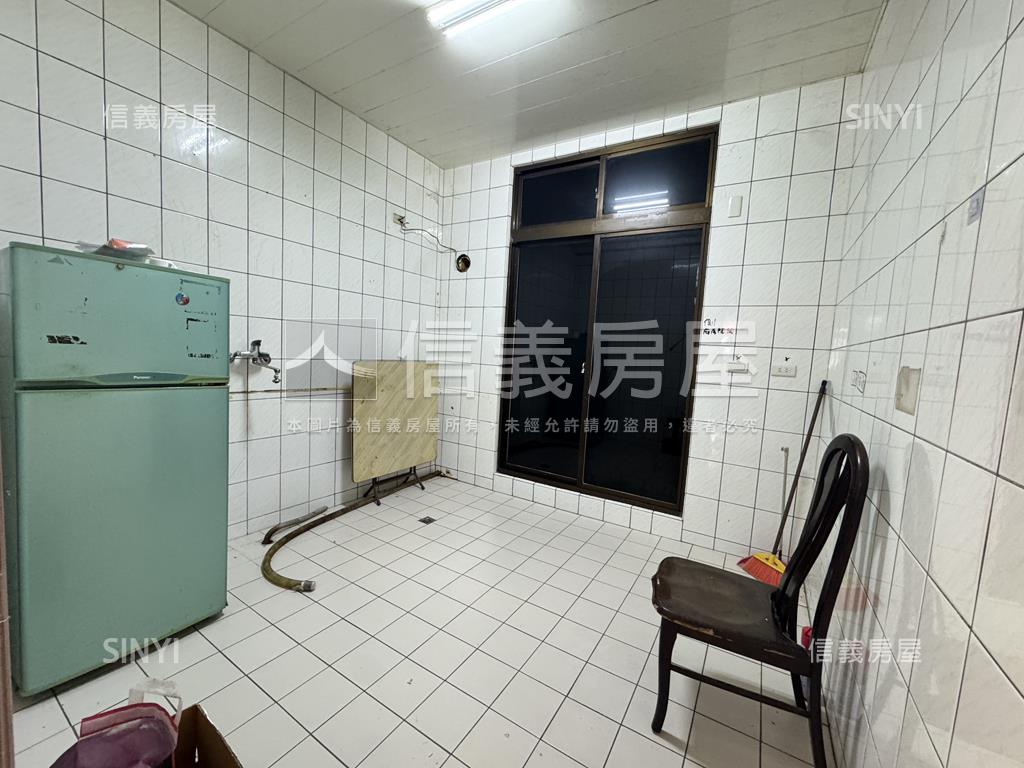 龍潭山水優美透天房屋室內格局與周邊環境