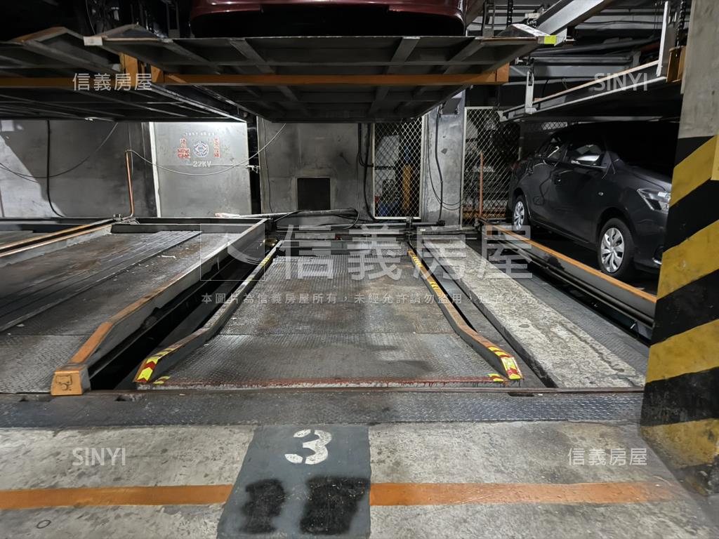 新接。羅丹好車位房屋室內格局與周邊環境