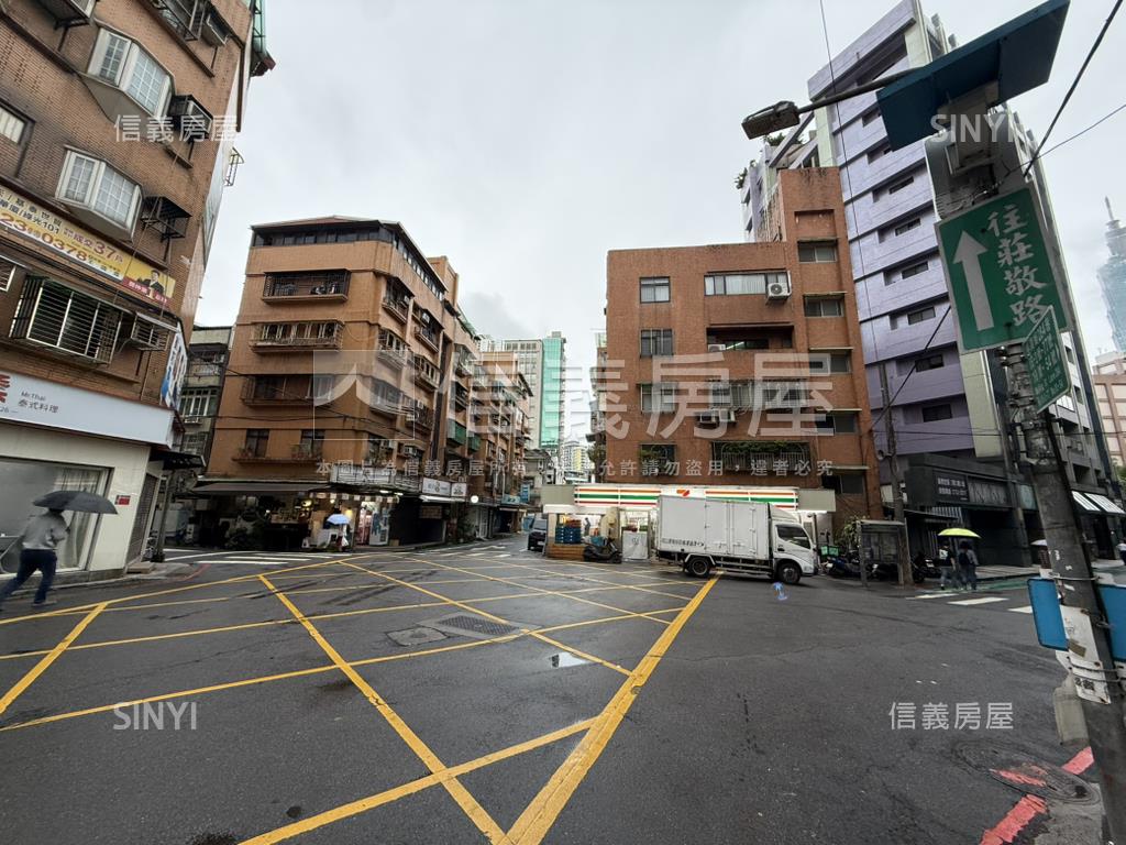 新接。羅丹好車位房屋室內格局與周邊環境