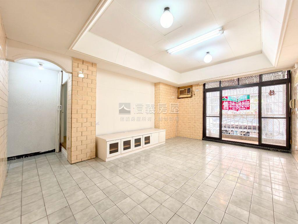 金華街邊間三樓房屋室內格局與周邊環境