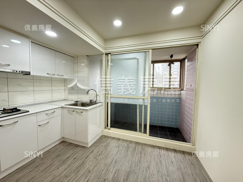 公園家。兩房平移車位房屋室內格局與周邊環境