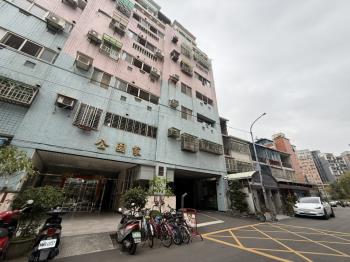 公園家。兩房平移車位