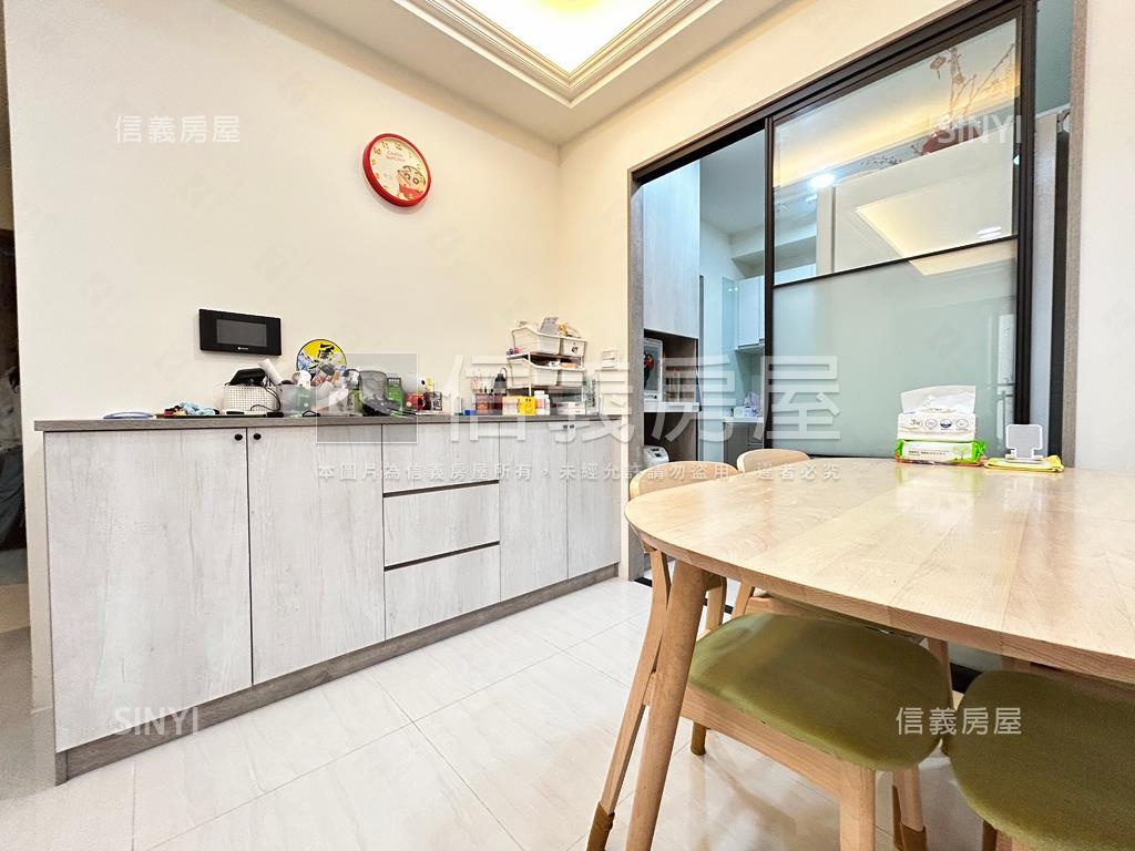 專任君大院裝潢三房平車房屋室內格局與周邊環境