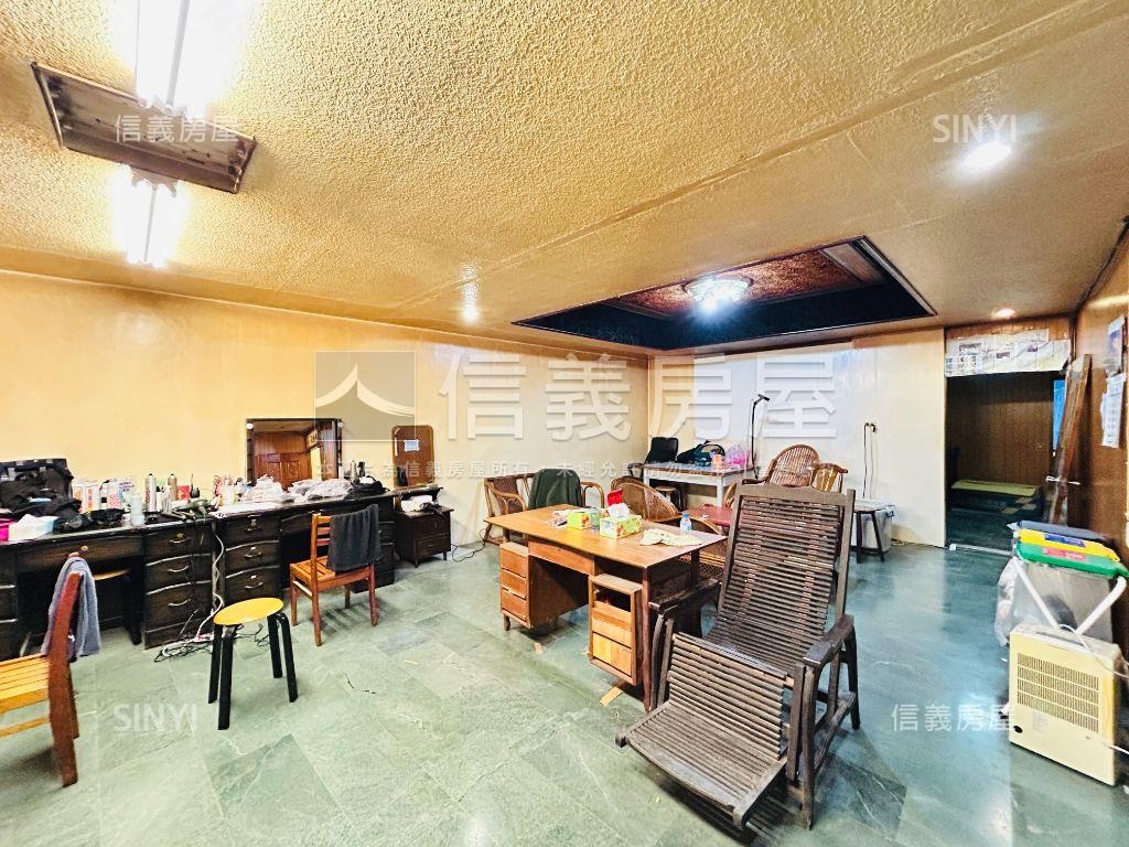 分子尾稀有大透天房屋室內格局與周邊環境