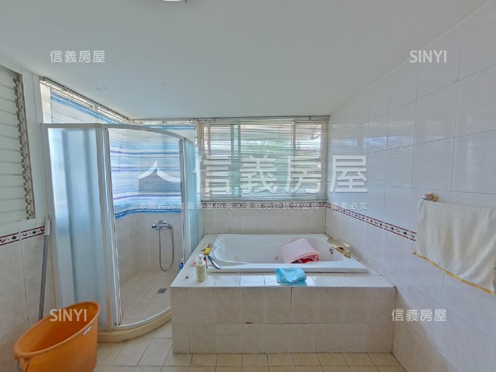 棕櫚福尊爵麗園挑高別墅房屋室內格局與周邊環境