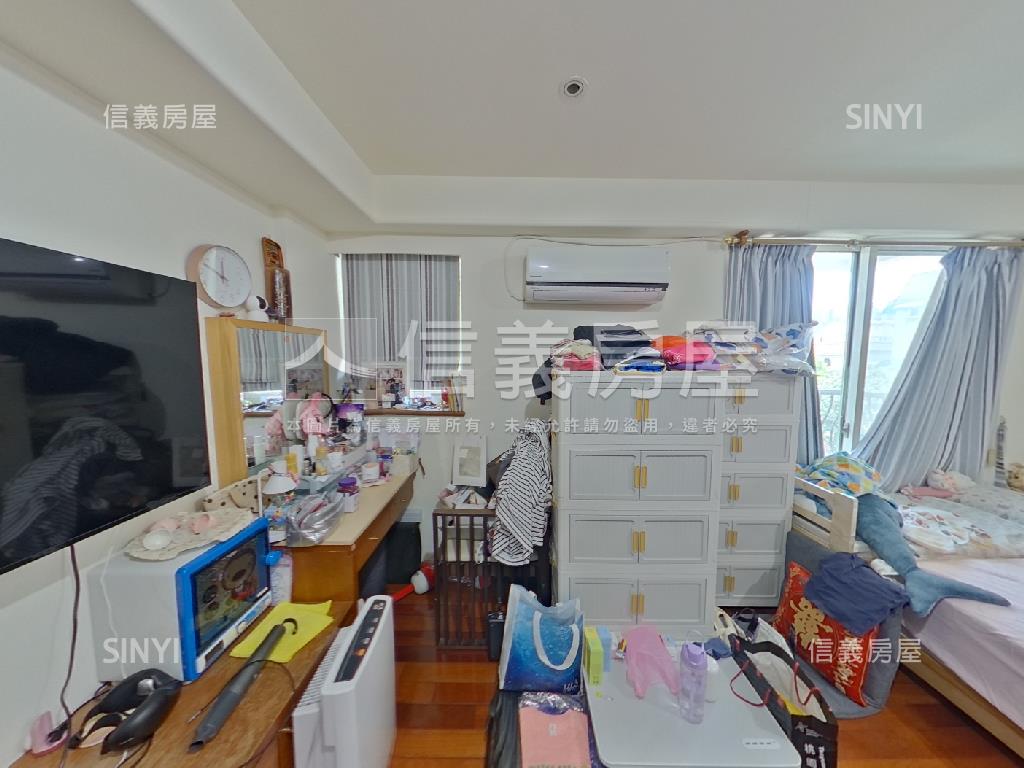 棕櫚福尊爵麗園挑高別墅房屋室內格局與周邊環境
