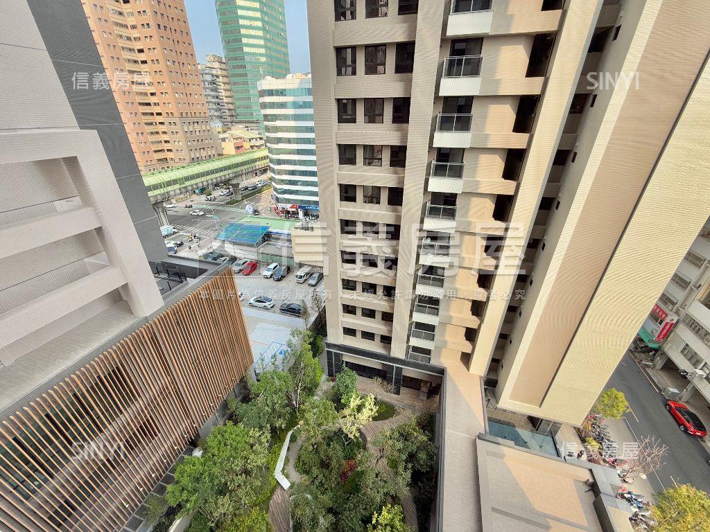 德鑫一璟兒童公園捷運夯宅房屋室內格局與周邊環境