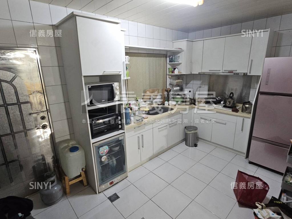 台南東區長東街透天房屋室內格局與周邊環境