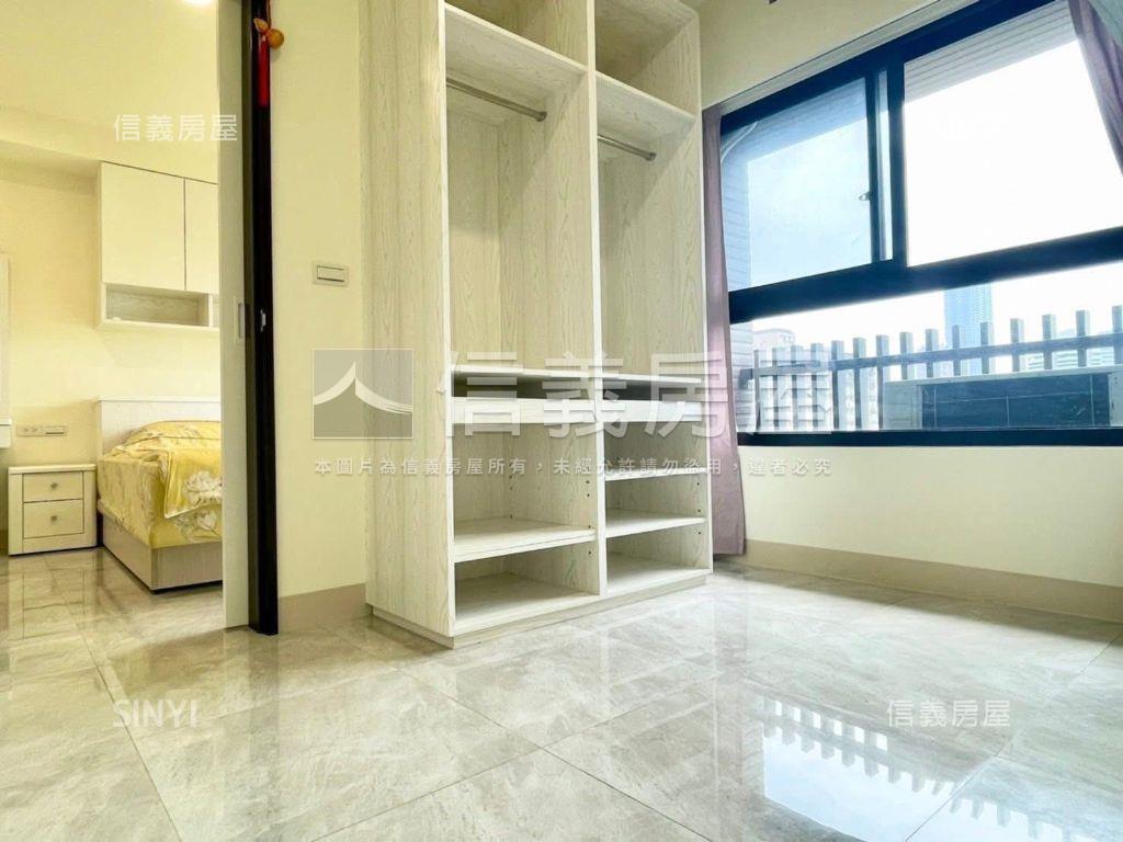 ＩＤＯ高樓採光兩房車位房屋室內格局與周邊環境