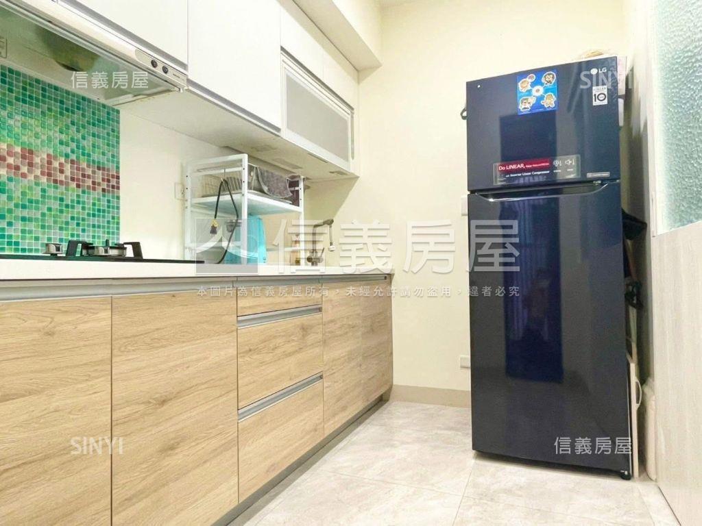 ＩＤＯ高樓採光兩房車位房屋室內格局與周邊環境