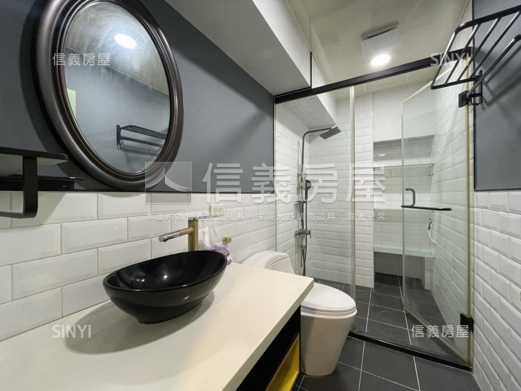 近眺東門城霸氣雙車合併戶房屋室內格局與周邊環境