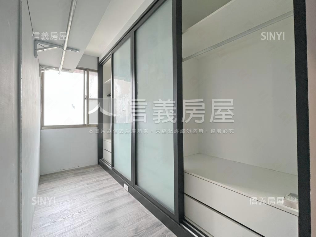 近眺東門城霸氣雙車合併戶房屋室內格局與周邊環境