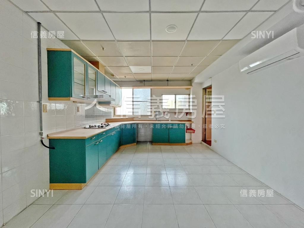 近眺東門城霸氣雙車合併戶房屋室內格局與周邊環境