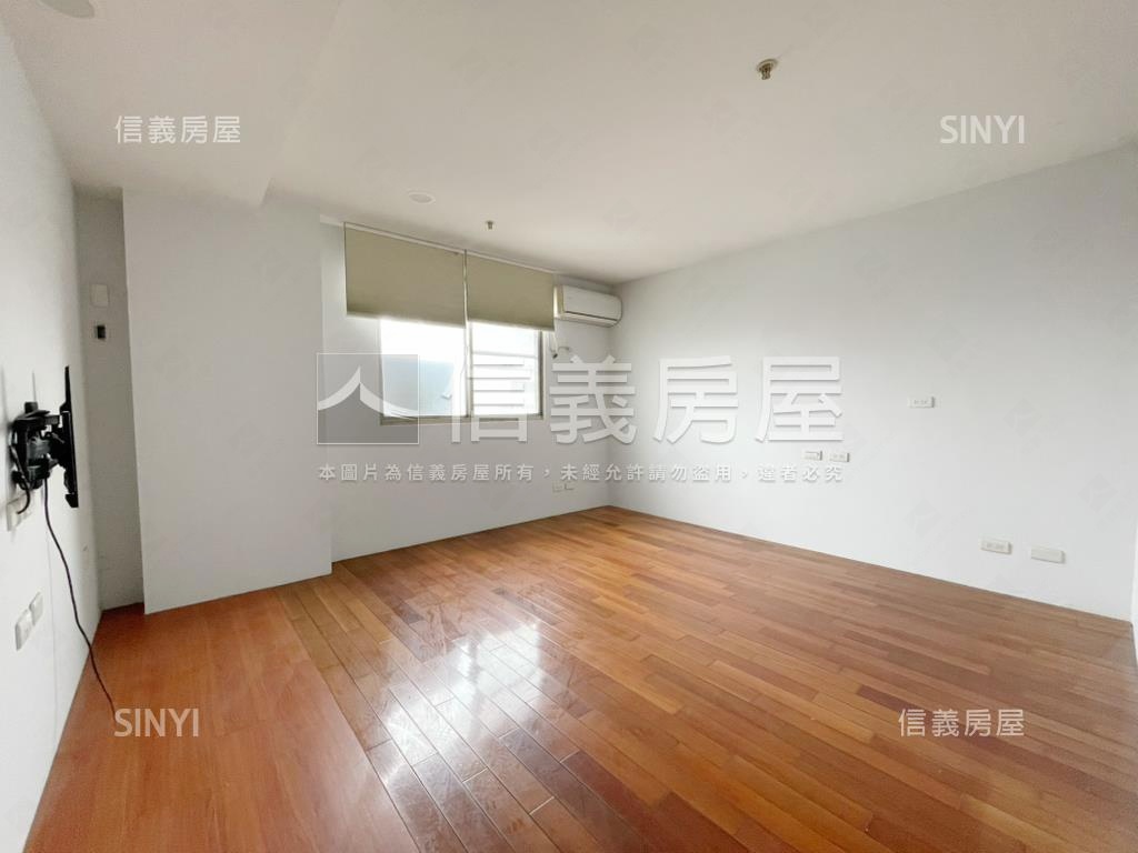 近眺東門城霸氣雙車合併戶房屋室內格局與周邊環境