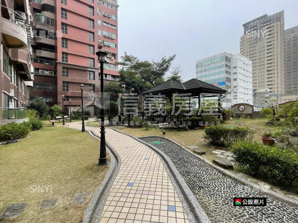 近眺東門城霸氣雙車合併戶房屋室內格局與周邊環境