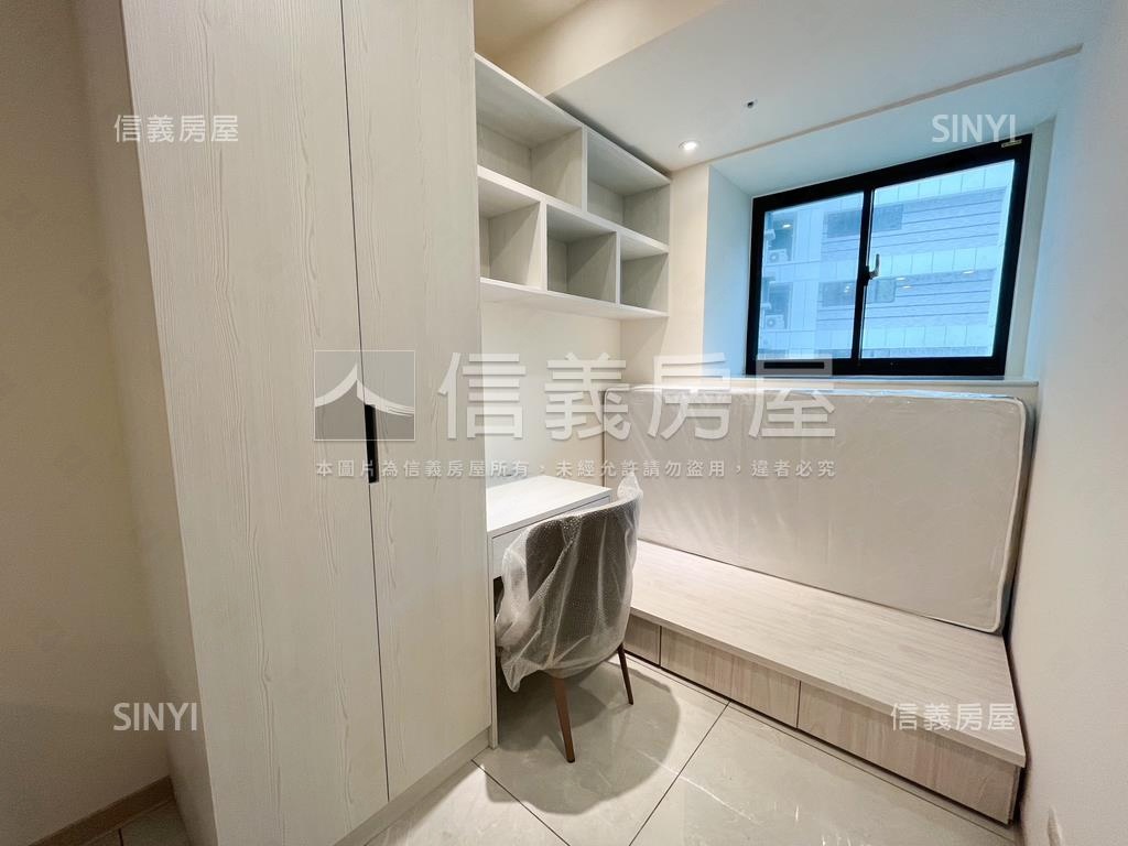 銀河．稀有朝南房屋室內格局與周邊環境