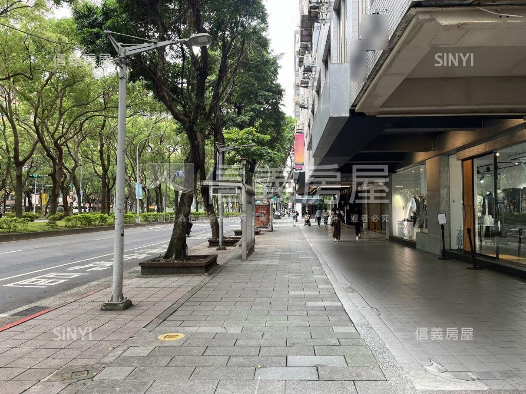 三大面寬店★可獨立三出口房屋室內格局與周邊環境