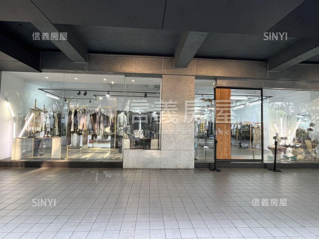 三大面寬店★可獨立三出口房屋室內格局與周邊環境