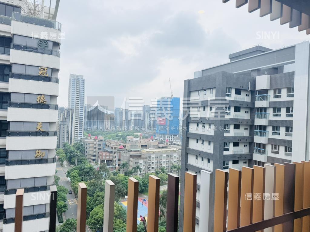 宏璟高樓大兩房車位房屋室內格局與周邊環境