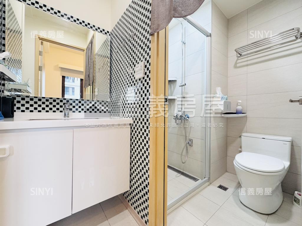 宏璟高樓大兩房車位房屋室內格局與周邊環境