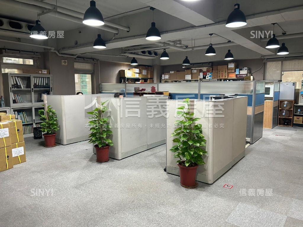 內科京華面河景整層美辦房屋室內格局與周邊環境