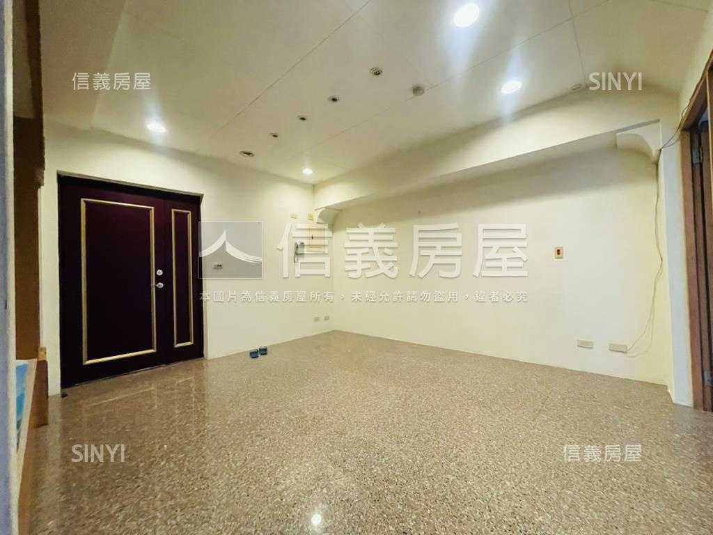 松鶴名門電梯四房房屋室內格局與周邊環境