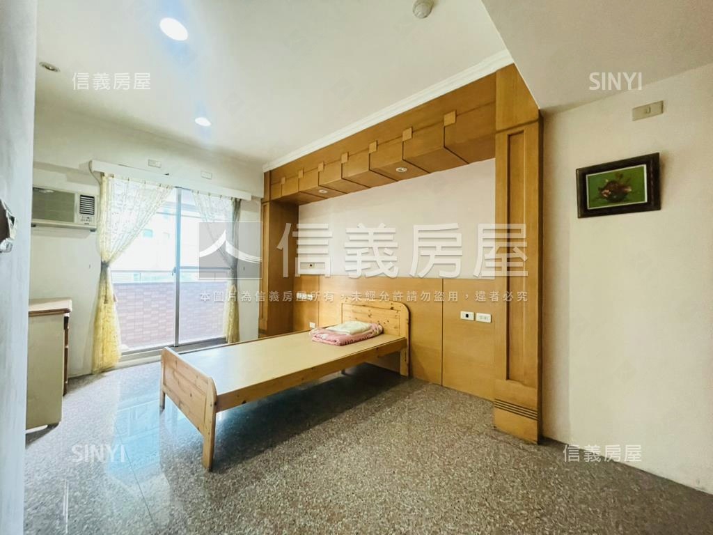 松鶴名門電梯四房房屋室內格局與周邊環境
