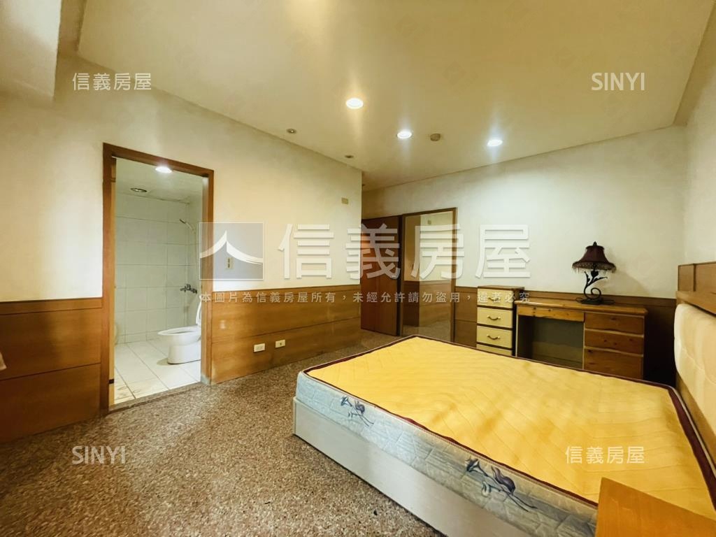 松鶴名門電梯四房房屋室內格局與周邊環境