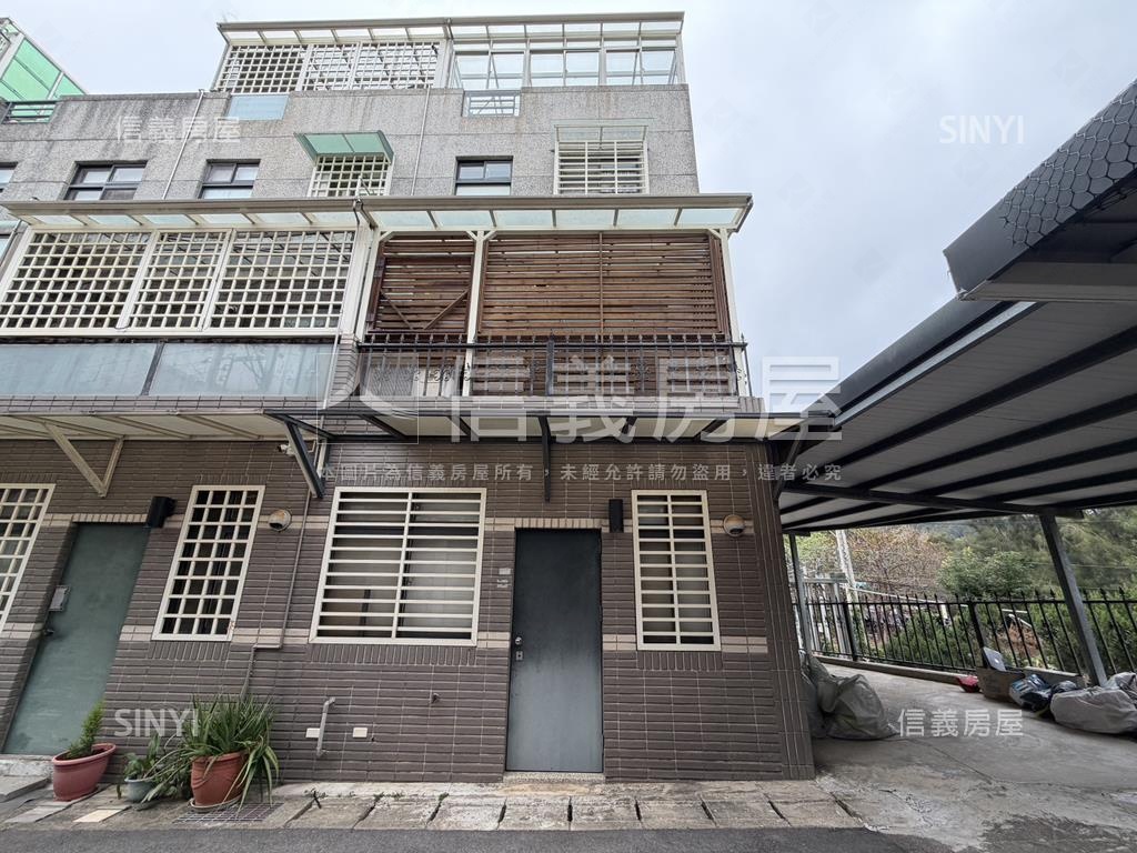 明湖樹海邊間別墅房屋室內格局與周邊環境