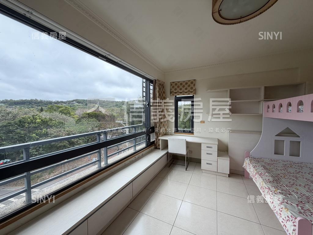 明湖樹海邊間別墅房屋室內格局與周邊環境