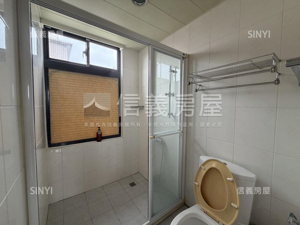 明湖樹海邊間別墅房屋室內格局與周邊環境