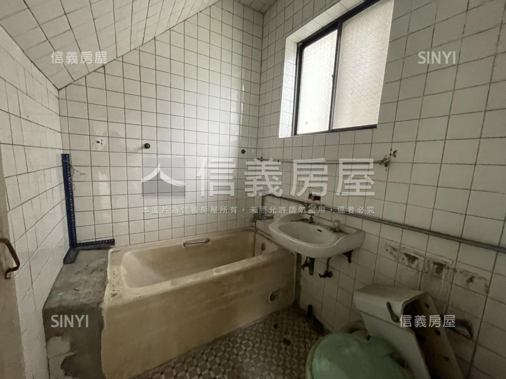 三和透天房屋室內格局與周邊環境