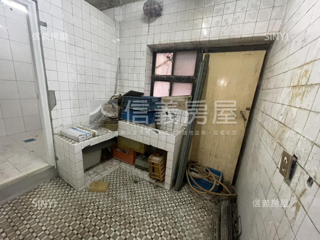 三和透天房屋室內格局與周邊環境