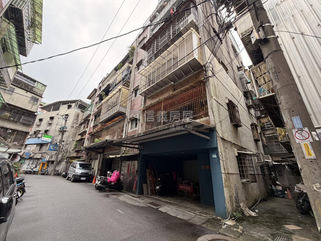忠孝東路一層一戶美寓房屋室內格局與周邊環境