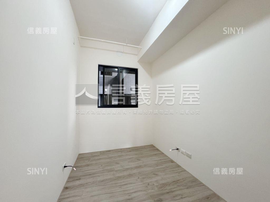 彩玉前後露臺三房車位房屋室內格局與周邊環境
