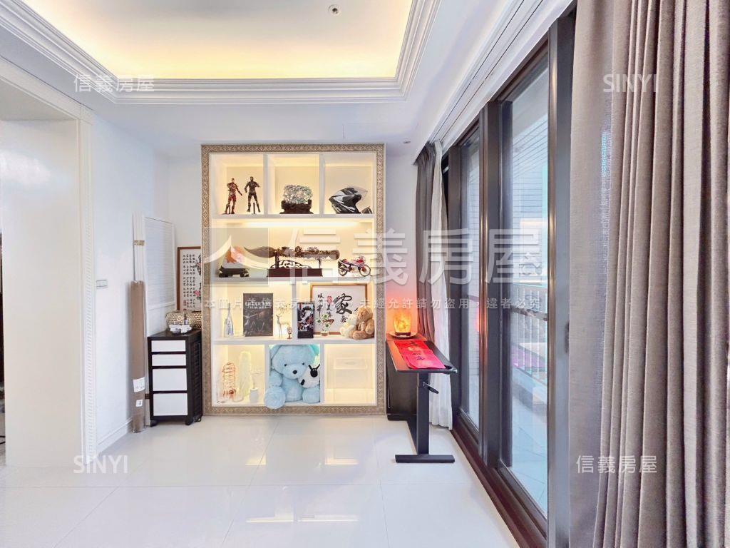 新北郡精美三房車房屋室內格局與周邊環境