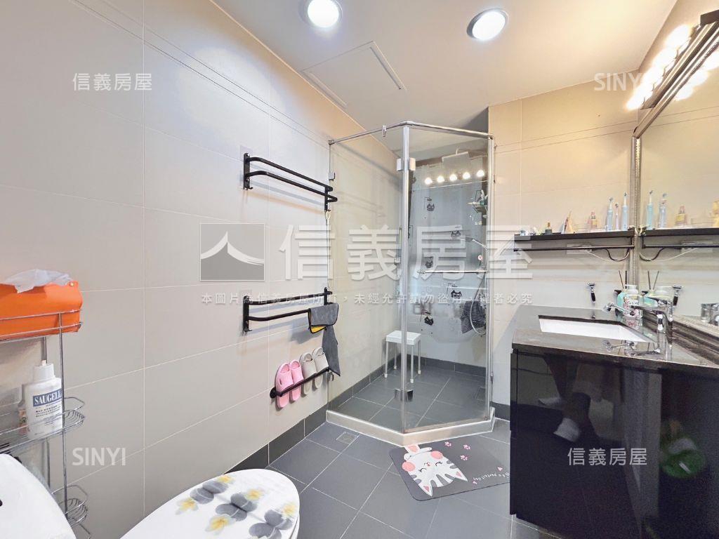 新北郡精美三房車房屋室內格局與周邊環境