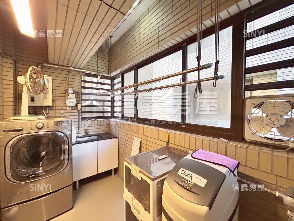 新北郡精美三房車房屋室內格局與周邊環境