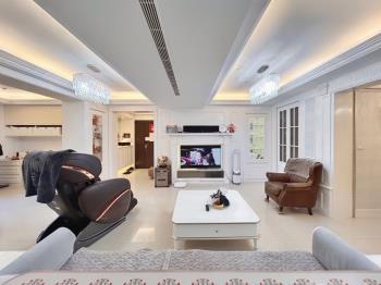 新北郡精美三房車