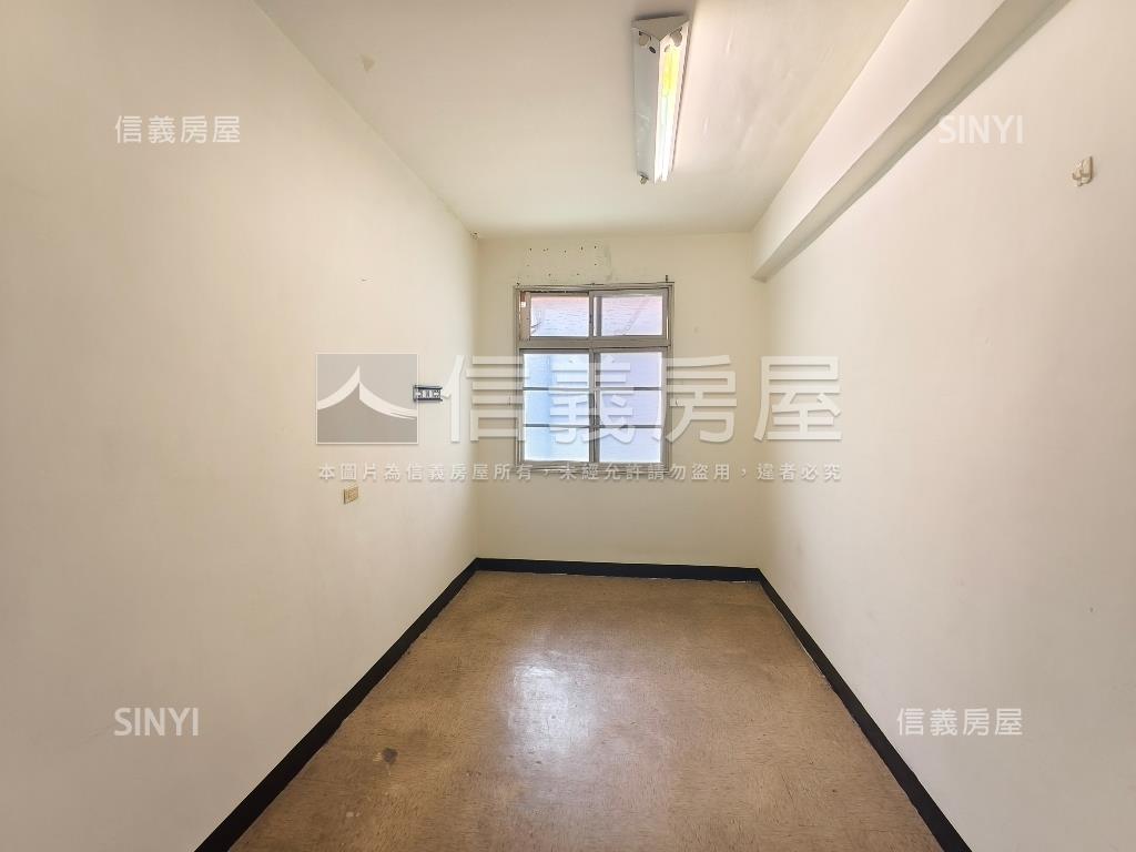 近捷運公園三房大空間房屋室內格局與周邊環境