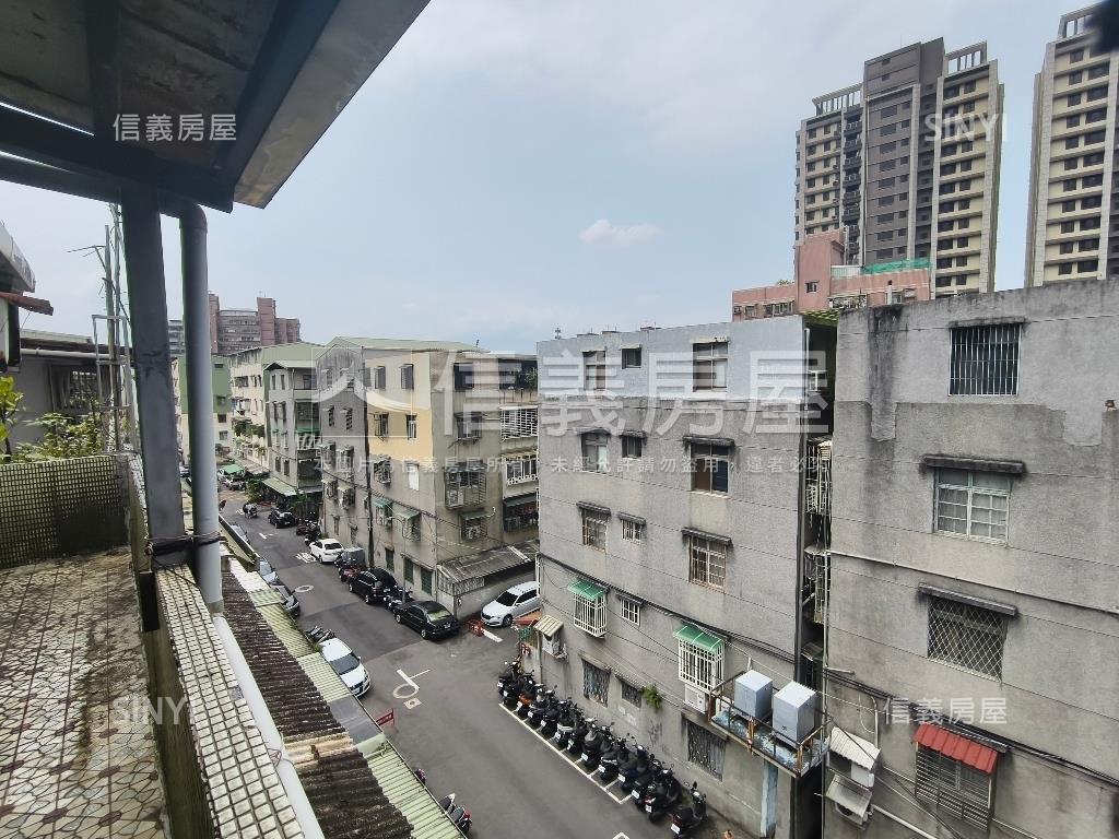 近捷運公園三房大空間房屋室內格局與周邊環境