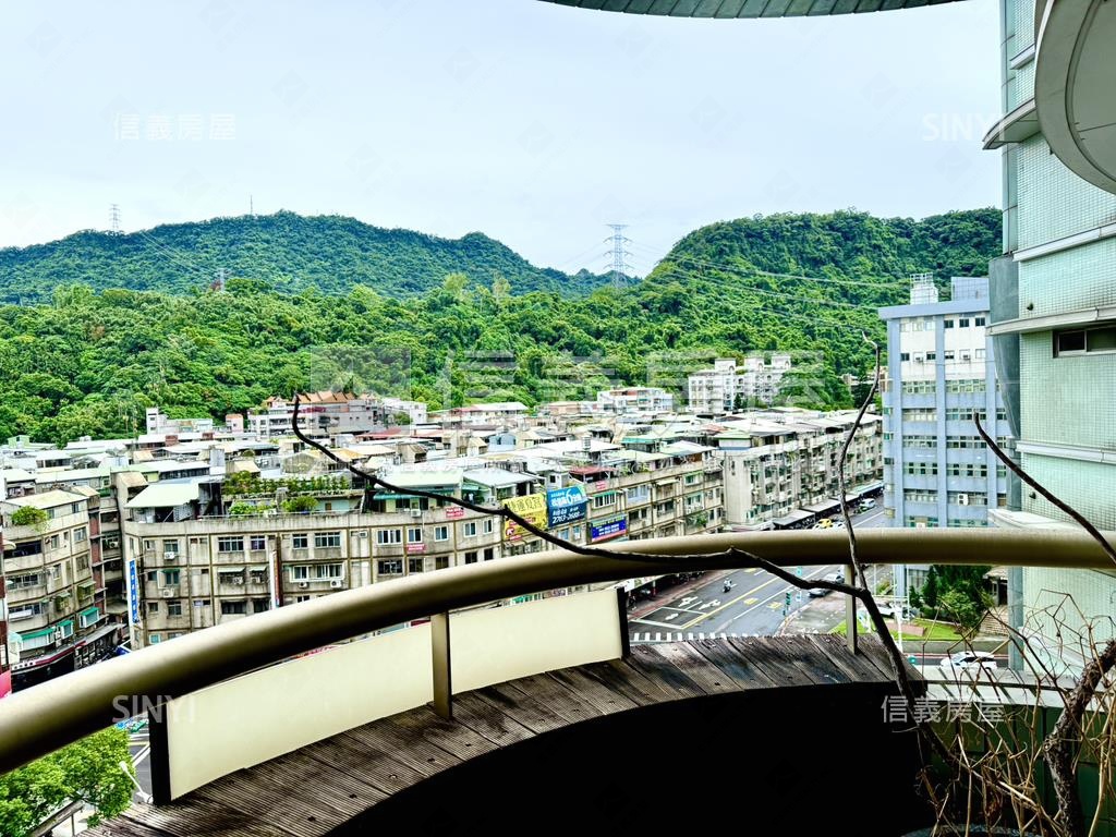 香榭面山景高樓質感裝潢房屋室內格局與周邊環境