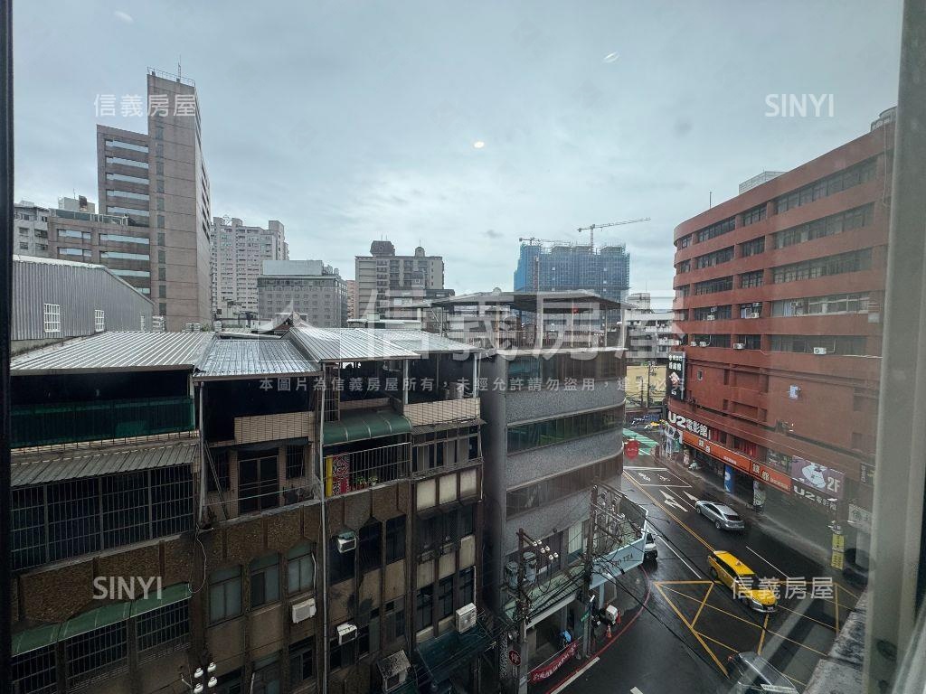 府中誠售精美三房房屋室內格局與周邊環境