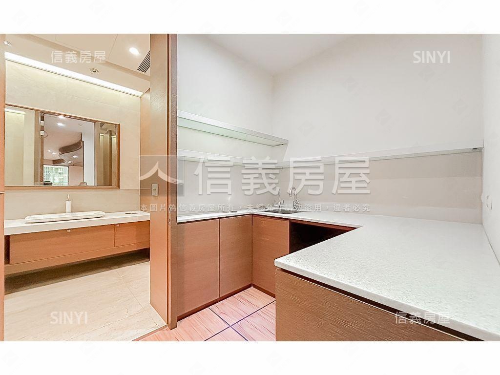 中清捷運站商辦房屋室內格局與周邊環境