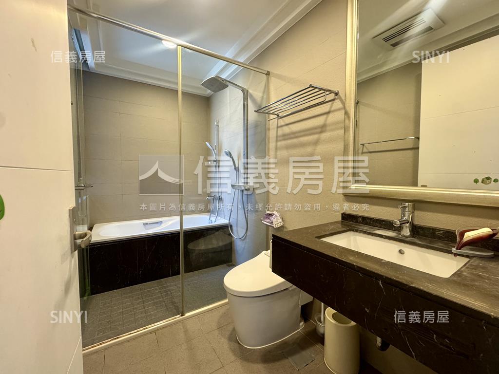 左岸鄉村風２房平面車位房屋室內格局與周邊環境