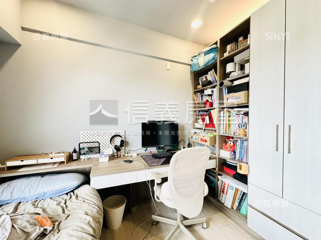 近中國醫天青硯三房附車位房屋室內格局與周邊環境