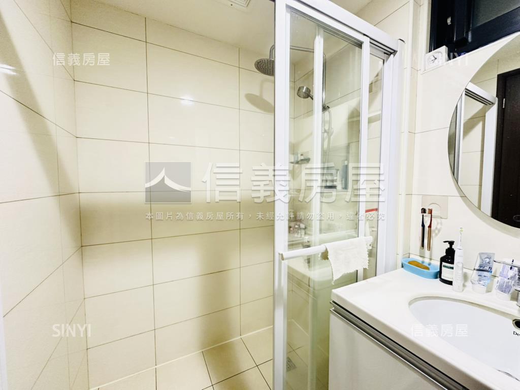 近中國醫天青硯三房附車位房屋室內格局與周邊環境