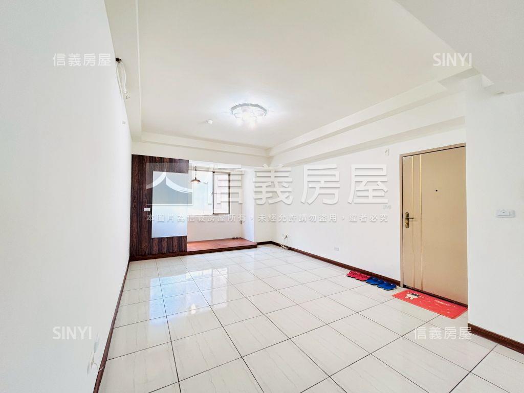 昇捷荷堂４房車位房屋室內格局與周邊環境