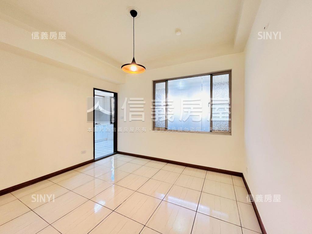 昇捷荷堂４房車位房屋室內格局與周邊環境